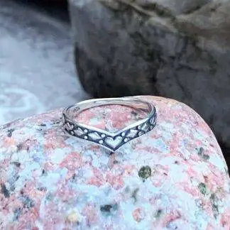Sterling Heart Pointer Ring