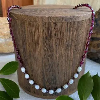 an image of a Faceted Garnets and Pearls Necklace
