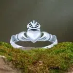 an image of a sterling silver claddagh ring