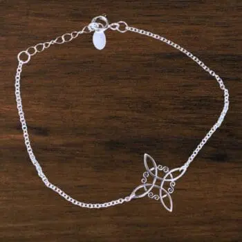 an image of aSterling Silver Celtic Knot Bracelet