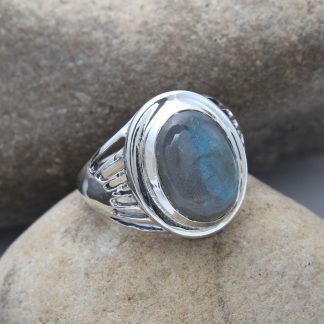 Labradorite & Sterling Silver Ring