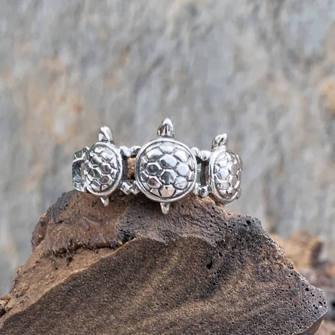 STERLING SILVER 925 CUT OUT HONU TURTLE LEI BAND RING – The Turtle Factory  and More