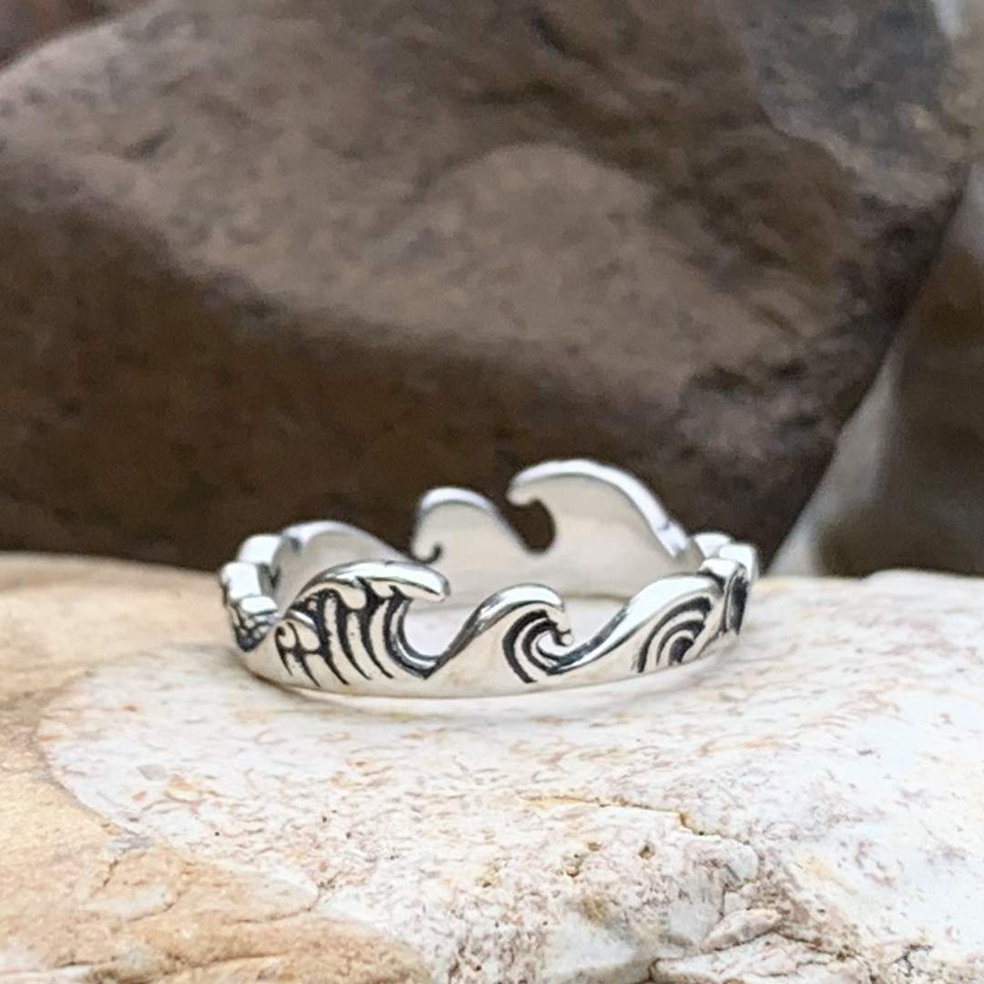 Sterling Silver Waves Ring - GLE-Good Living Essentials