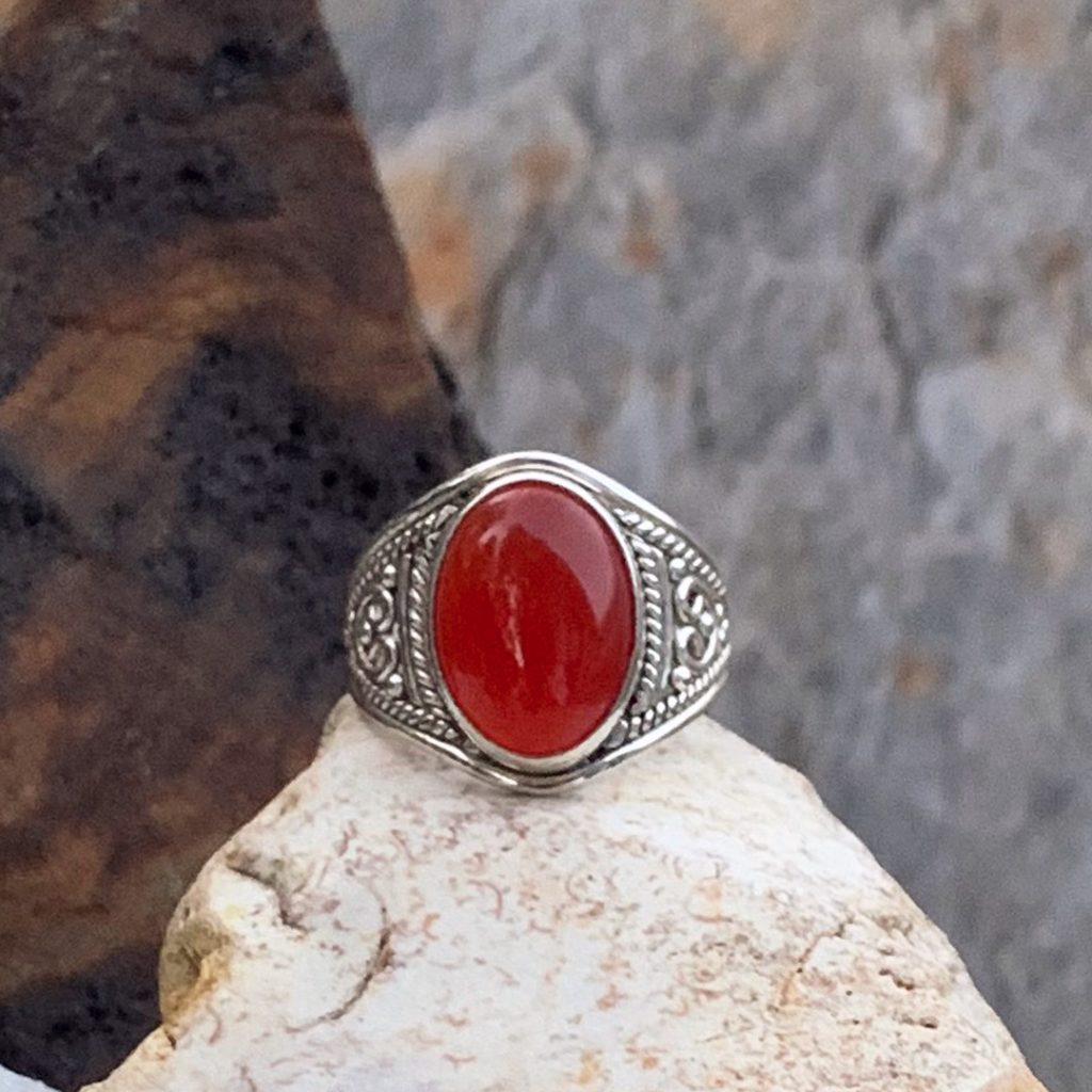 Sterling & Carnelian Cabochon Ring - GLE-Good Living Essentials