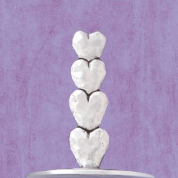 Upright ring holder with stacked hearts