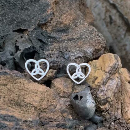 Triquetra Heart Stud Earrings made of Sterling SIlver