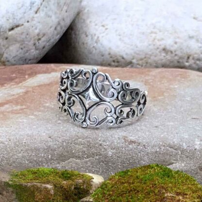Sterling Silver Filigree Band Ring with Diamond Shape Sterling in Center
