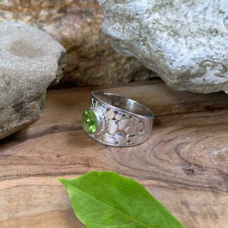 Wide Sterling Peridot Ring Side View