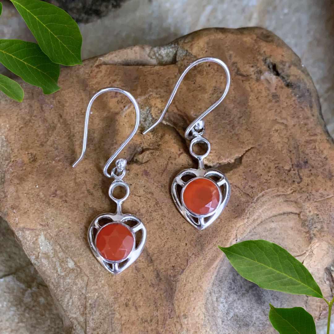 Dainty 2024 heart earrings