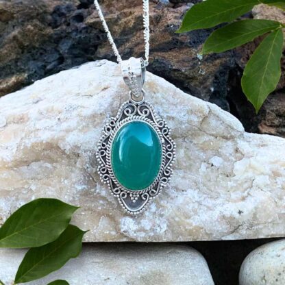 Oval Feminine Green Onyx and Sterling Silver Pendant