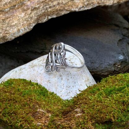 An image of a side view of our Sterling Silver Celtic Knot Marquise Ring