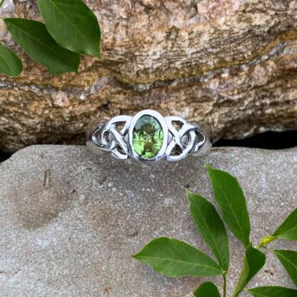 Peridot & Sterling Silver Celtic Knot Ring