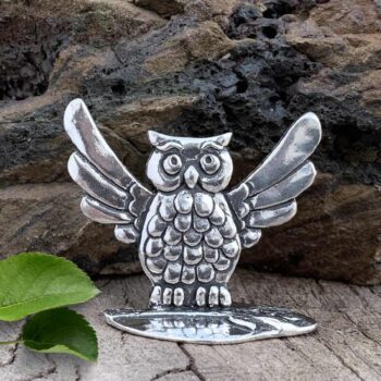 an image of a Pewter Owl Ring Holder with spread wing