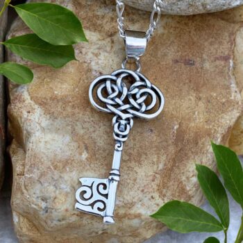 an image of a sterling silver Celtic knot key pendant