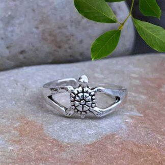 an image of an adjustable Sterling Silver Turtle Toe Ring