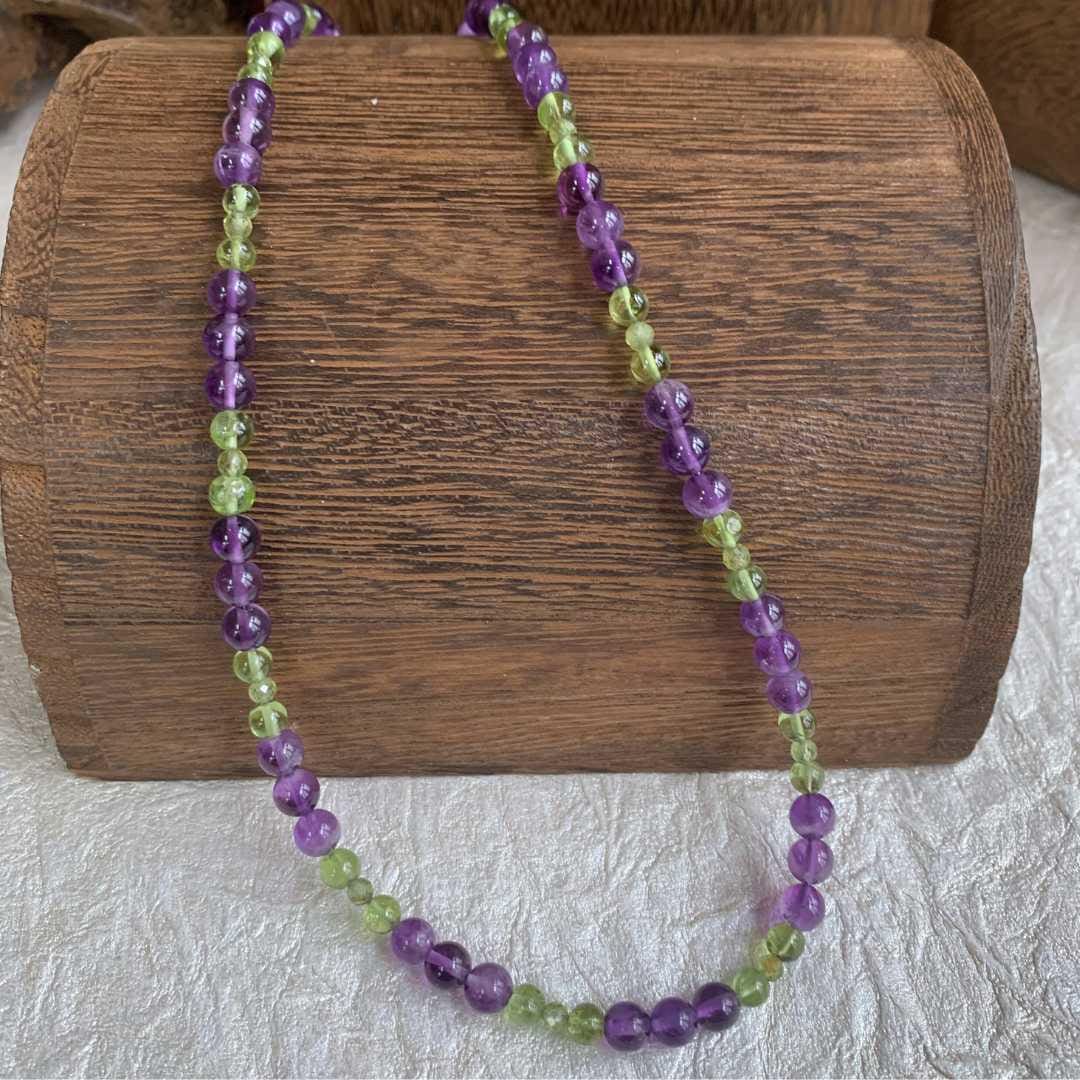 an image of a Amethyst and Peridot Beaded Necklace