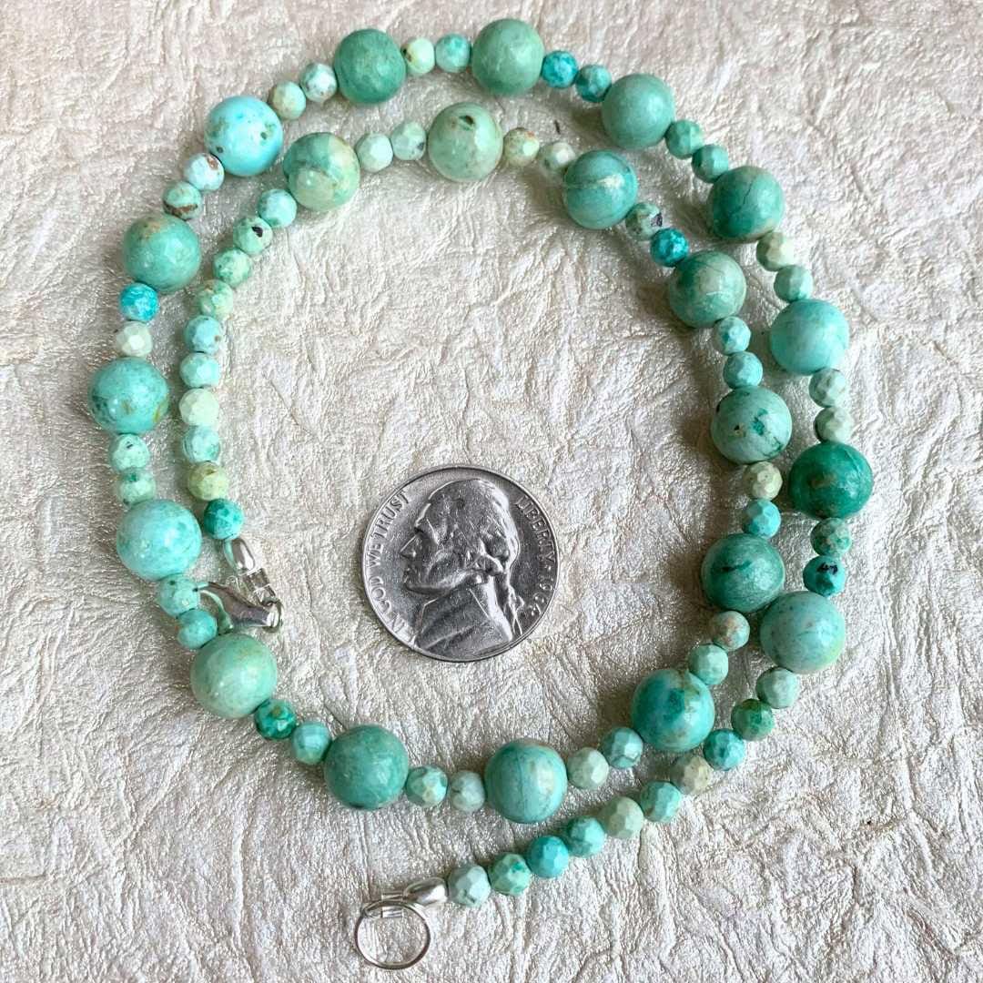 Peruvian Turquoise Beaded Necklace - Image 4