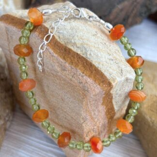 Carnelian and Peridot Beaded Bracelet